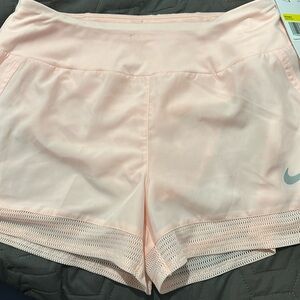 Blush Pink Women’s Dri-Fit Nike’s NWT